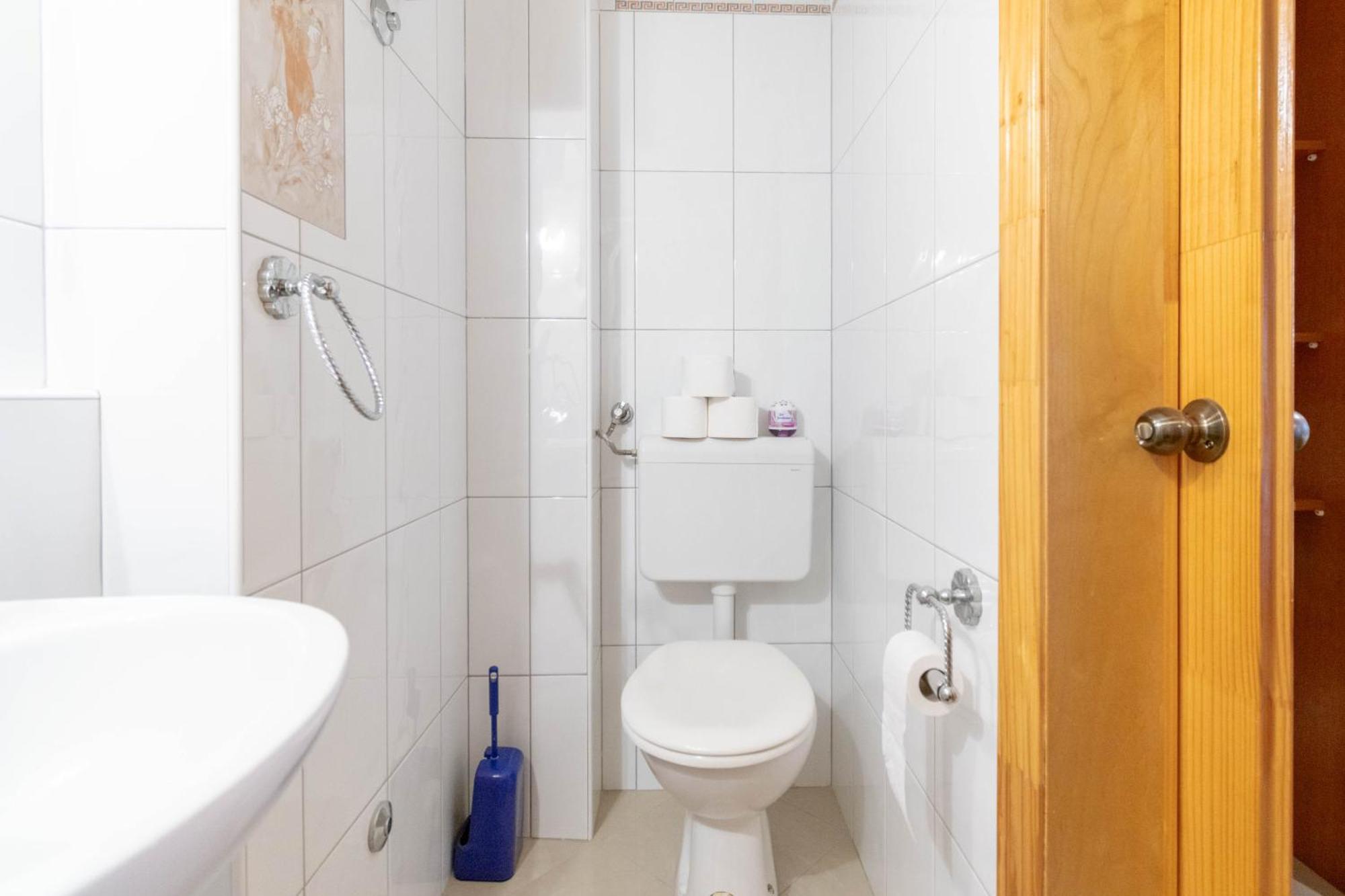 Apartment Kristina Dujmovic Baška Voda Kamer foto