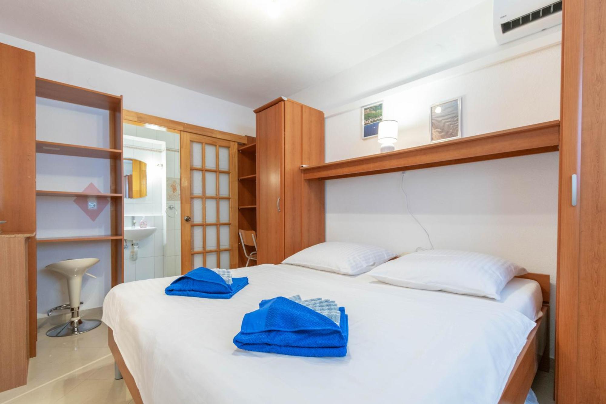 Apartment Kristina Dujmovic Baška Voda Kamer foto