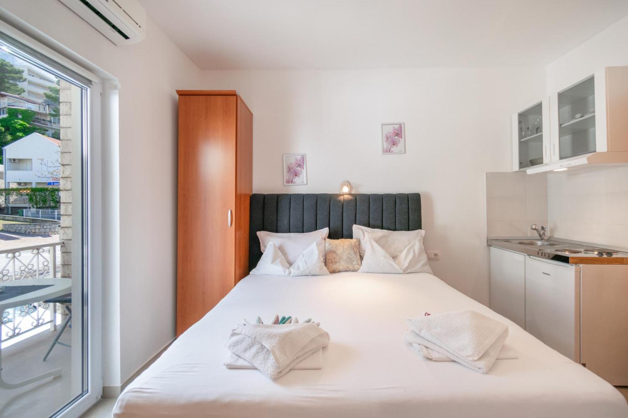 Apartment Kristina Dujmovic Baška Voda Buitenkant foto